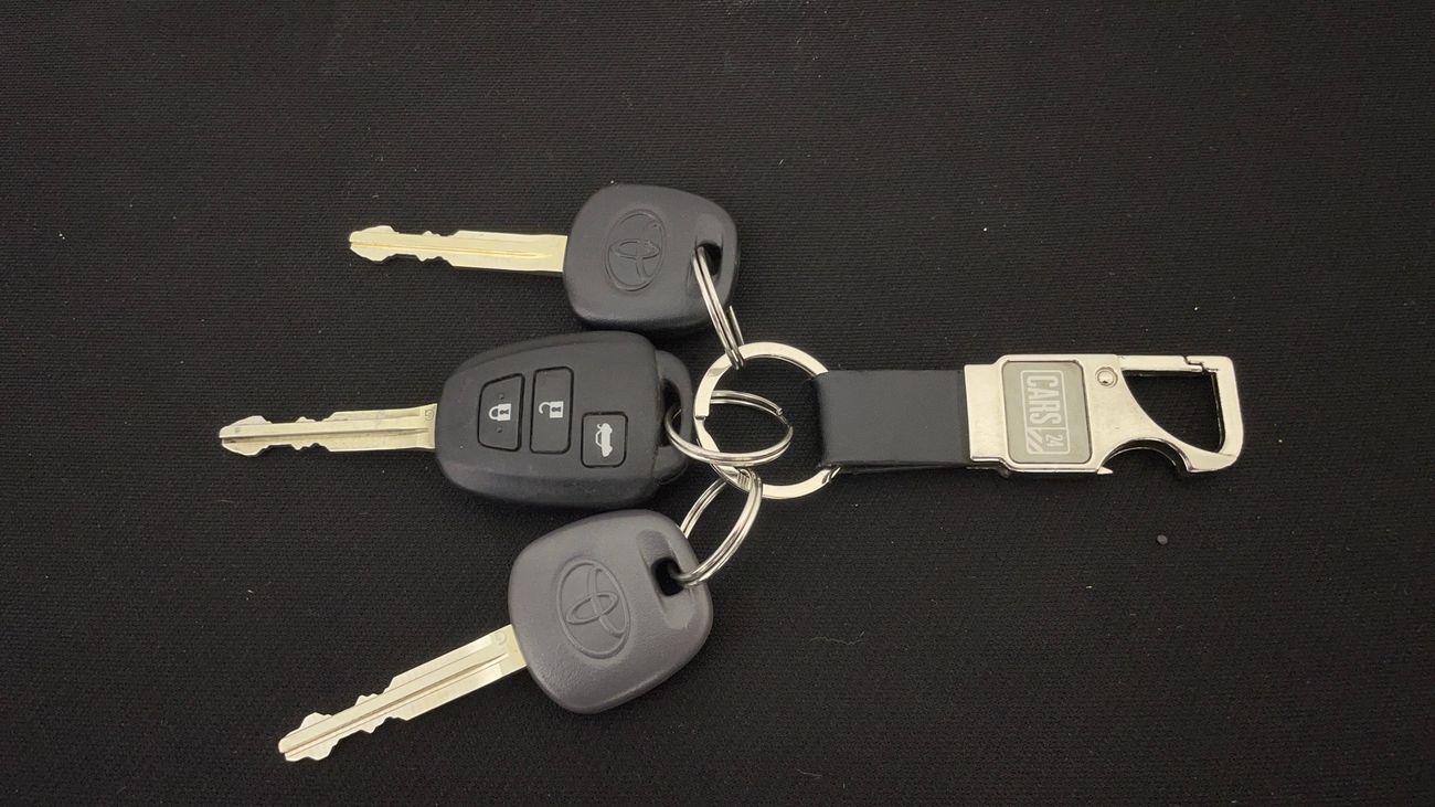 تويوتا يارس SE 1.5 | بدون دفعة مقدمة | اختبار القيادة في المنزل