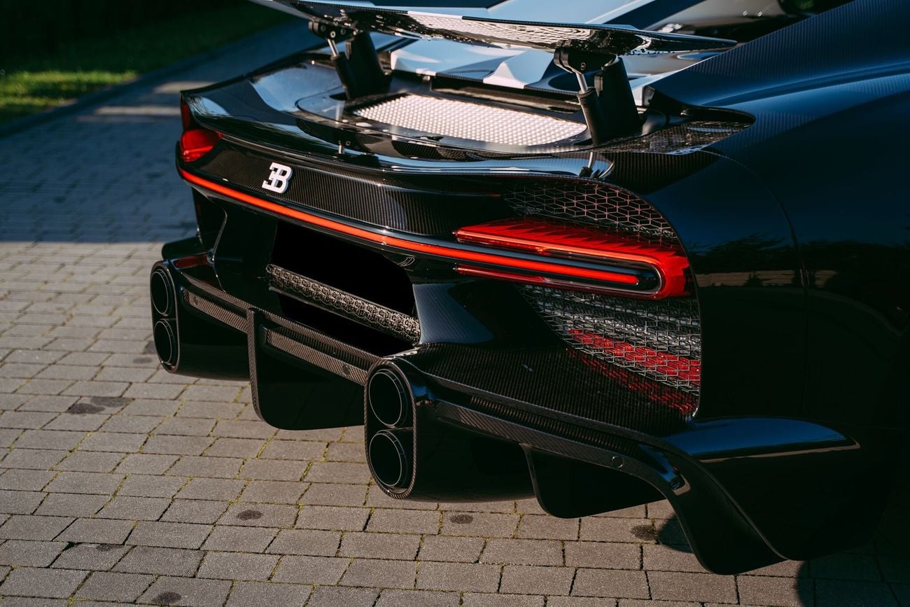 بوغاتي شيرون 8.0T W16 Super Sport (1600 PS)