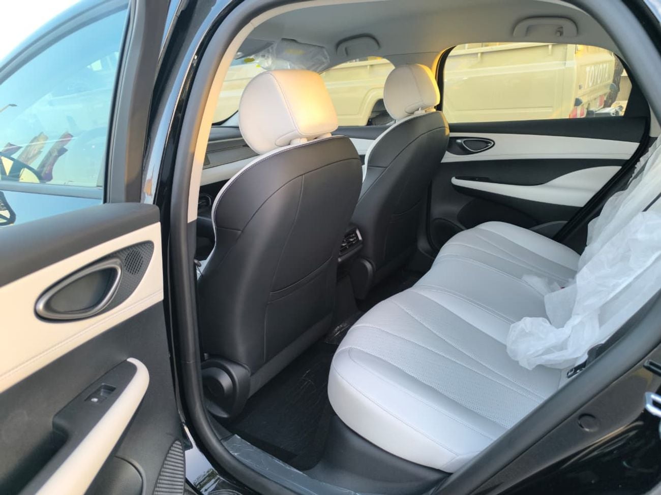 BYD Seal 05 DM-i (Plug In Hybrid) STD (NON GCC) 55km Ev Range 2025 Model