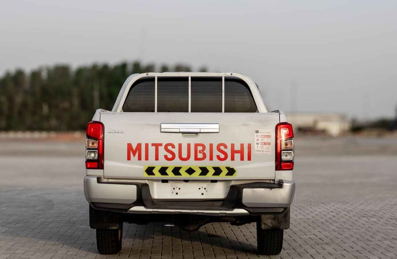 Mitsubishi L200 Mitsubishi L200 2.4 L 2019 GCC four wheel accident free in excellent condition 961 P.M