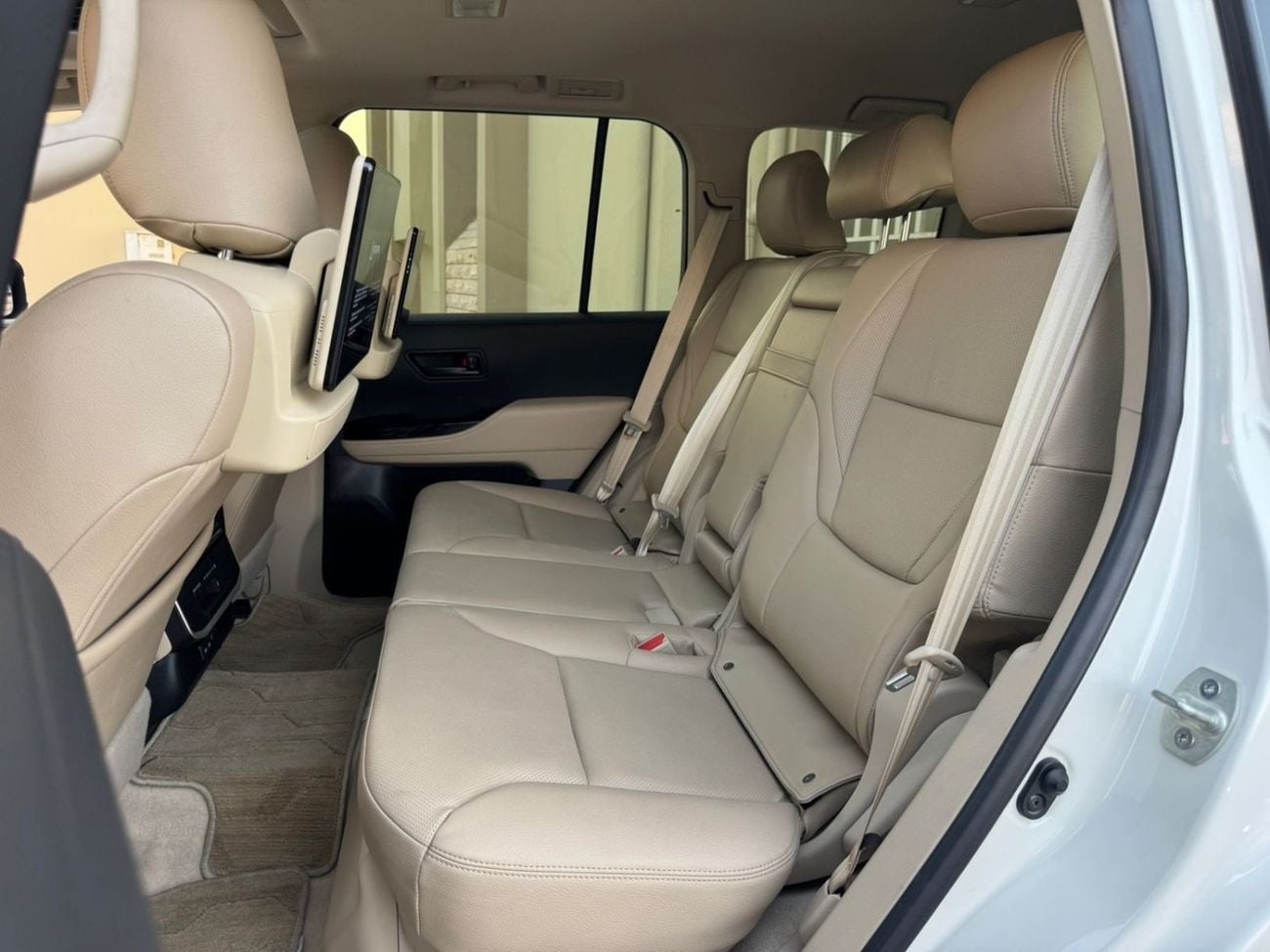 تويوتا لاند كروزر 2022 Model VXR Twin Turbo Full Option Very Clean And Perfect Condition