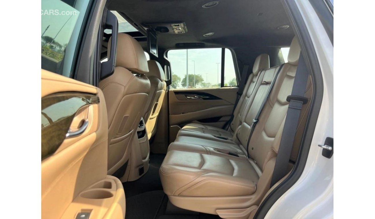 Cadillac Escalade Platinum PLATINUM FULLY LOADED 2020 GCC UNDER WARRANTY IN BRAND NEW CONDITION