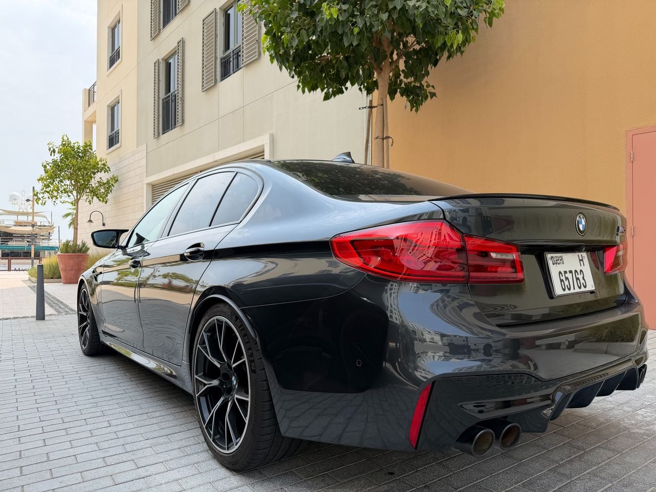 BMW M5 COMPETITION PACK