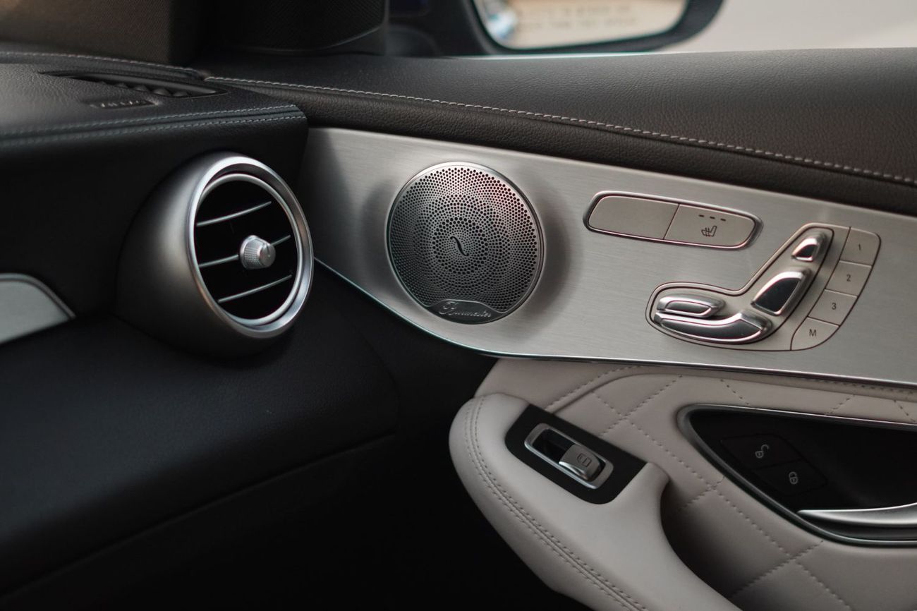 Mercedes-Benz GLC 300 Coupe AMG 2.0L