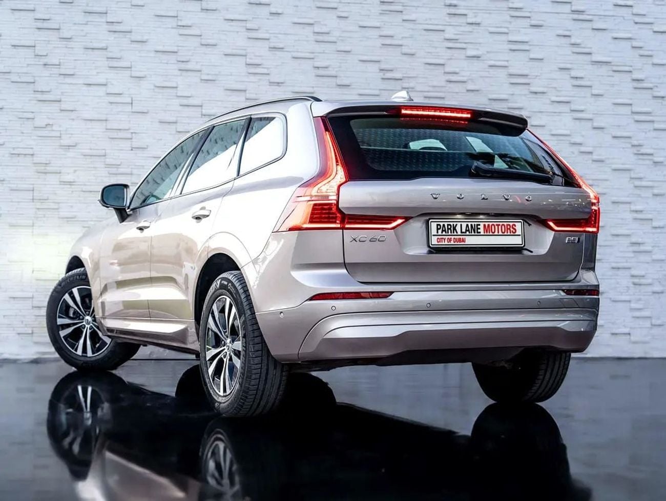 Volvo XC60 ESSENTIAL Volvo XC60 2024
