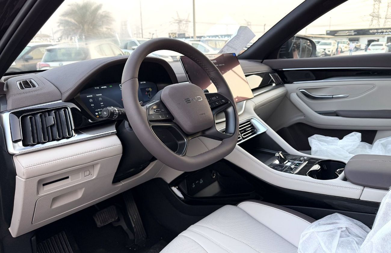 BYD Song Plus DM-i 2025 Plug-in Hybrid