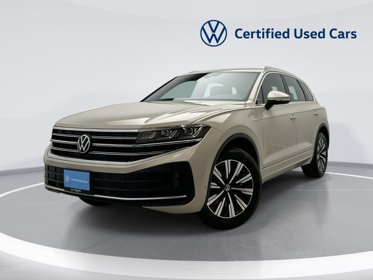 Volkswagen Touareg Touareg Elegance - Tirano (Ref#00479) - 39,100 AED SAVINGS from New Car