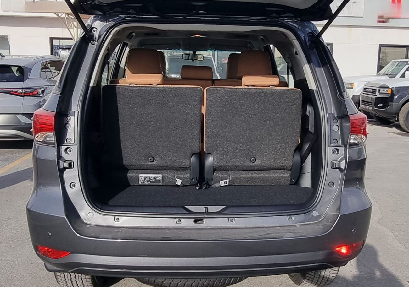 تويوتا فورتونر TOYOTA FORTUNER 2.4L DIESEL 4X4 MY 2026