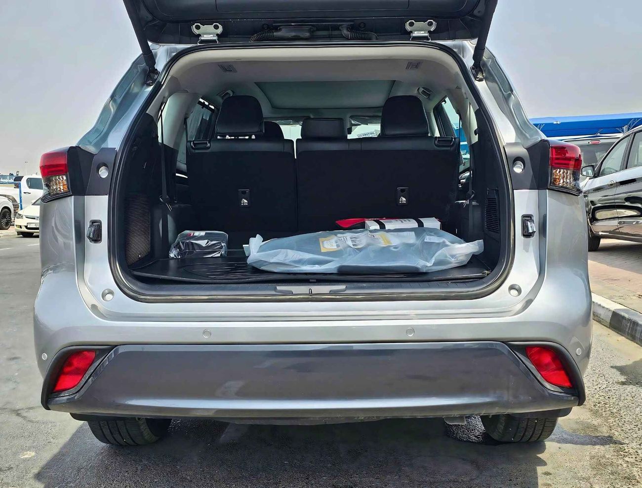 Toyota Highlander 2.5L V4 HYBRID / LIMITED FULL OPTION / PANORAMAIC / JBL SPEAKERS (CODE # 68008)