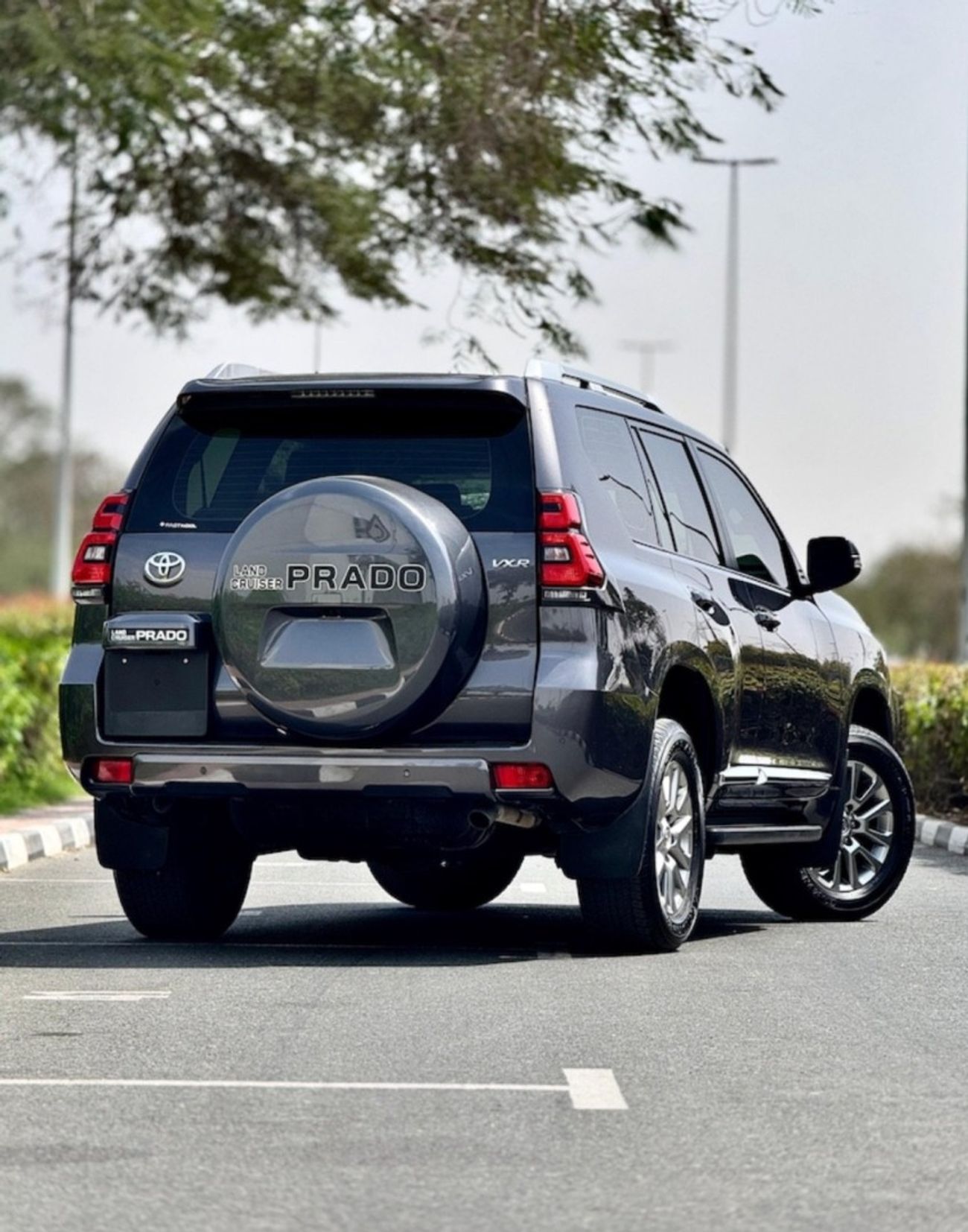 Toyota Prado 2018 VXR V6 Full Option Top Of The Range Very Clean Title Free Accident