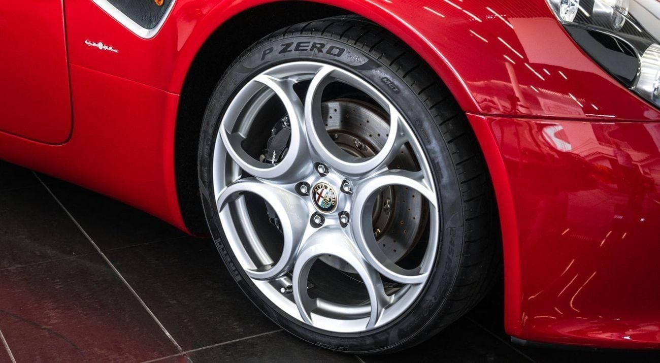 ألفا روميو 8C Competizione