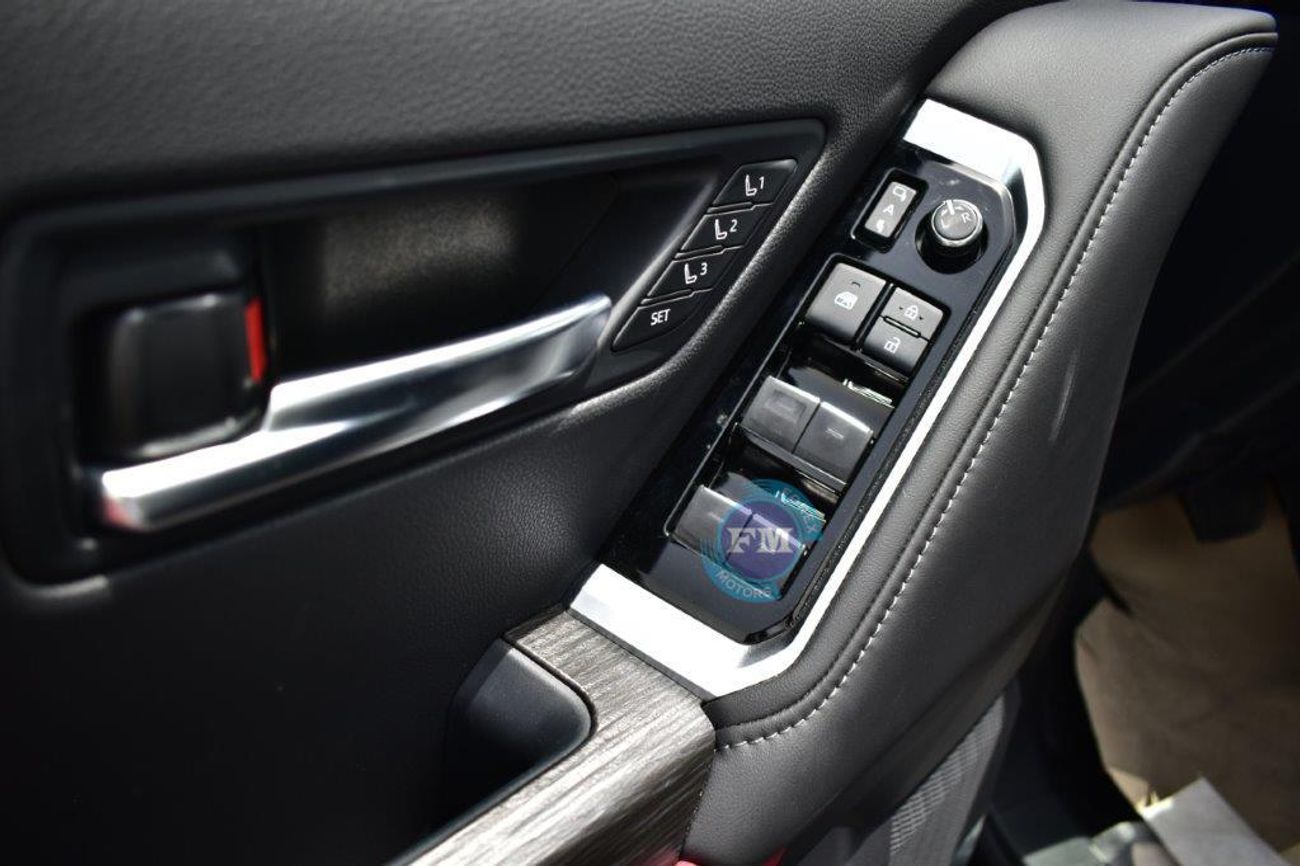 Toyota Land Cruiser 300 VXR V6 3.5L TWIN TURBO PETROL 7 SEAT AUTOMATIC