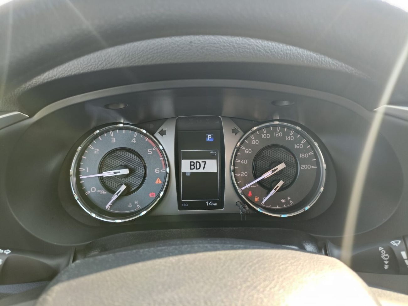 تويوتا هيلوكس GLX 2.7L Double Cab Utility 4WD A/T