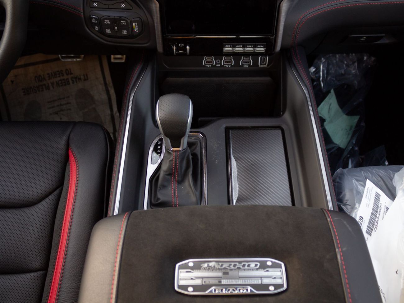 رام 1500 EXPORT PRICE - RHO - GRANITE GREY (FULL OPTION)