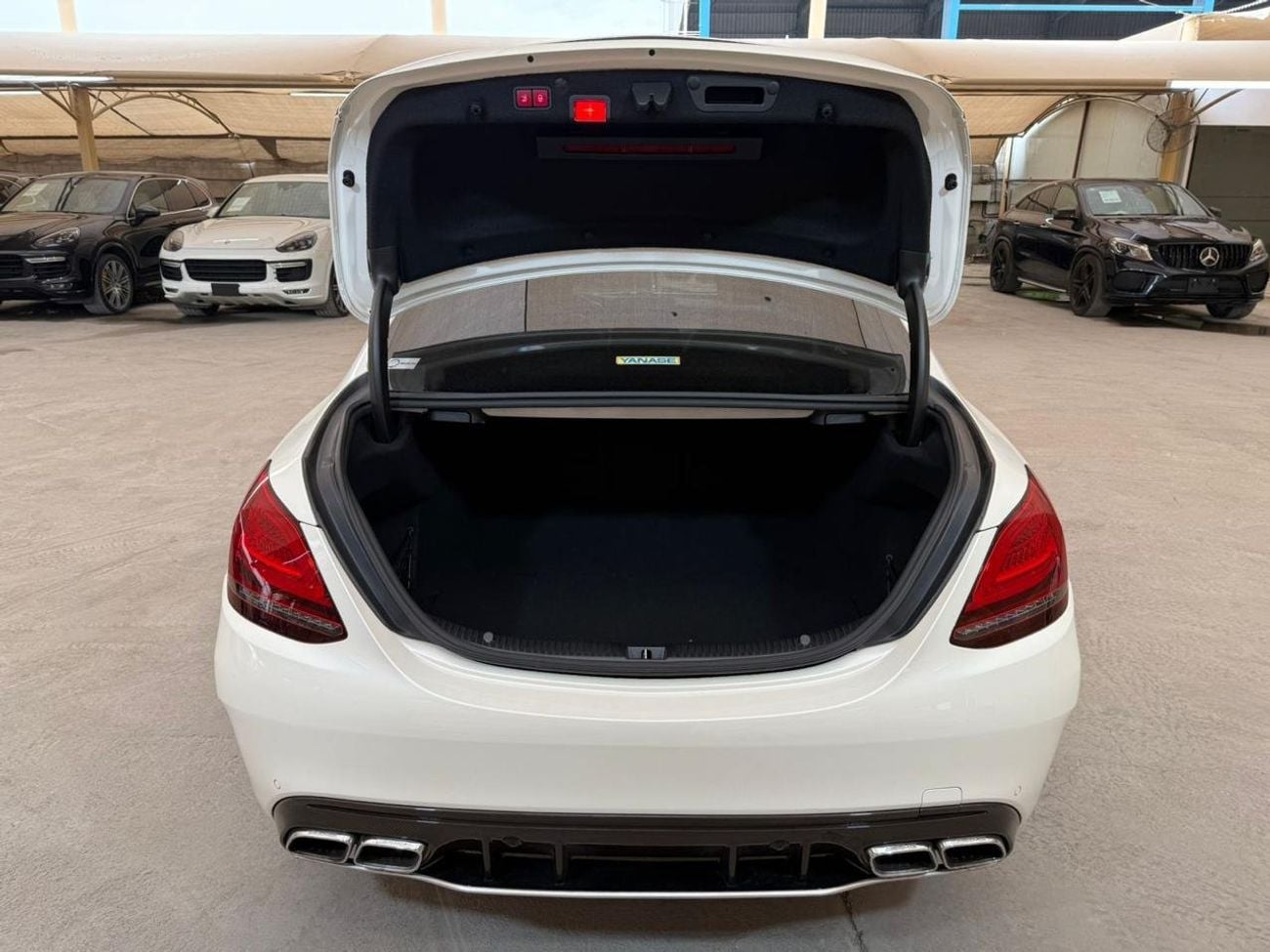 Mercedes-Benz C 63S AMG Std 4.0L Sedan | FULL SERVICE HISTORY | PEARL WHITE | BURMESTER SOUND SYSTEM