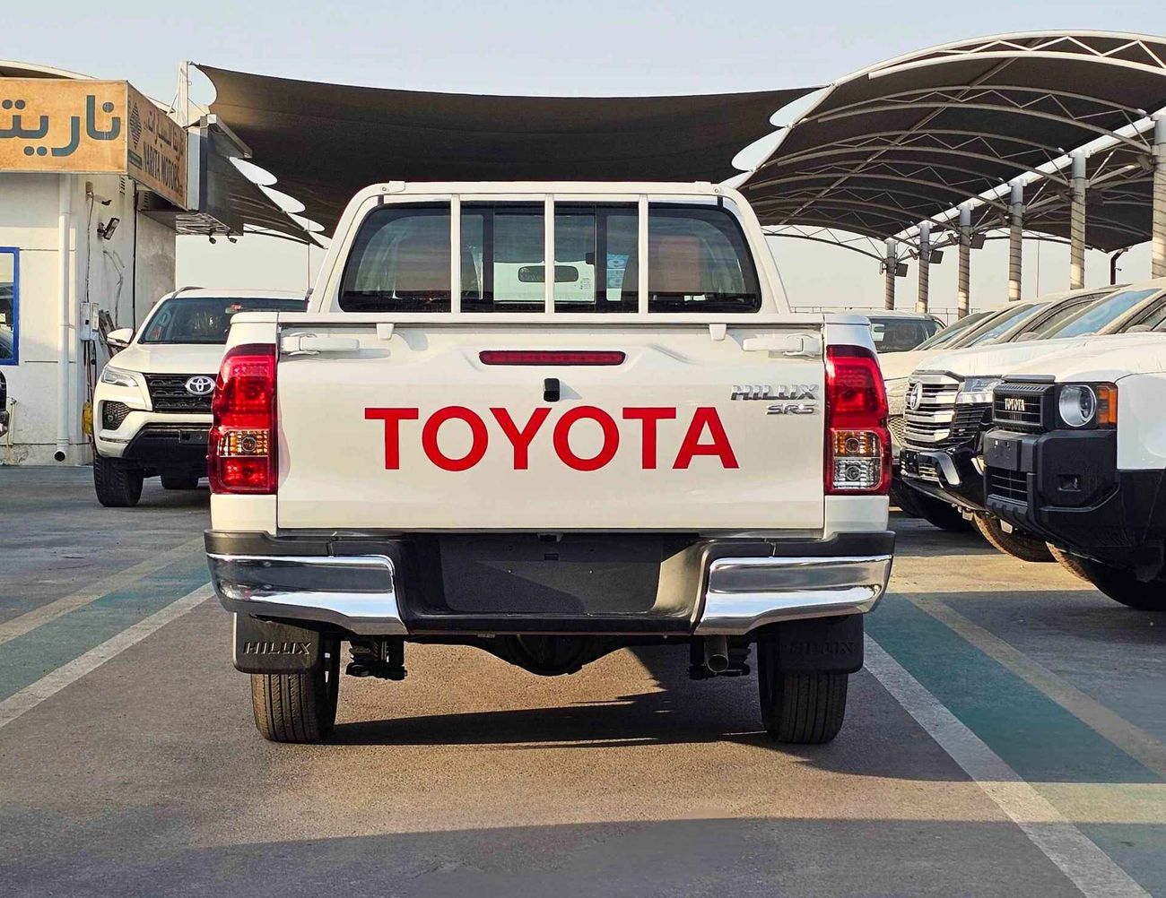 Toyota Hilux SR5 / NARROW BODY / A/T / 2.7L V4 PETROL / DVD+ CAMERA / FULL OPTION (CODE #  HP2F2)
