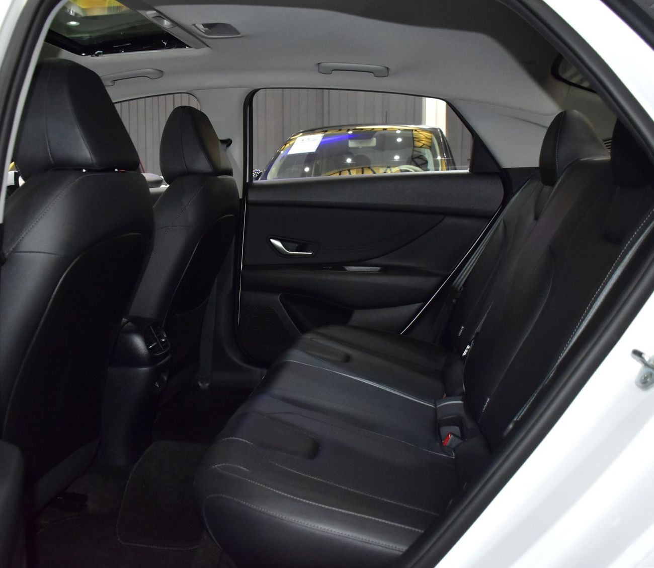 Hyundai Elantra EXCELLENT DEAL for our Hyundai Elantra ( 2024 Model ) in White Color Chinese Specs