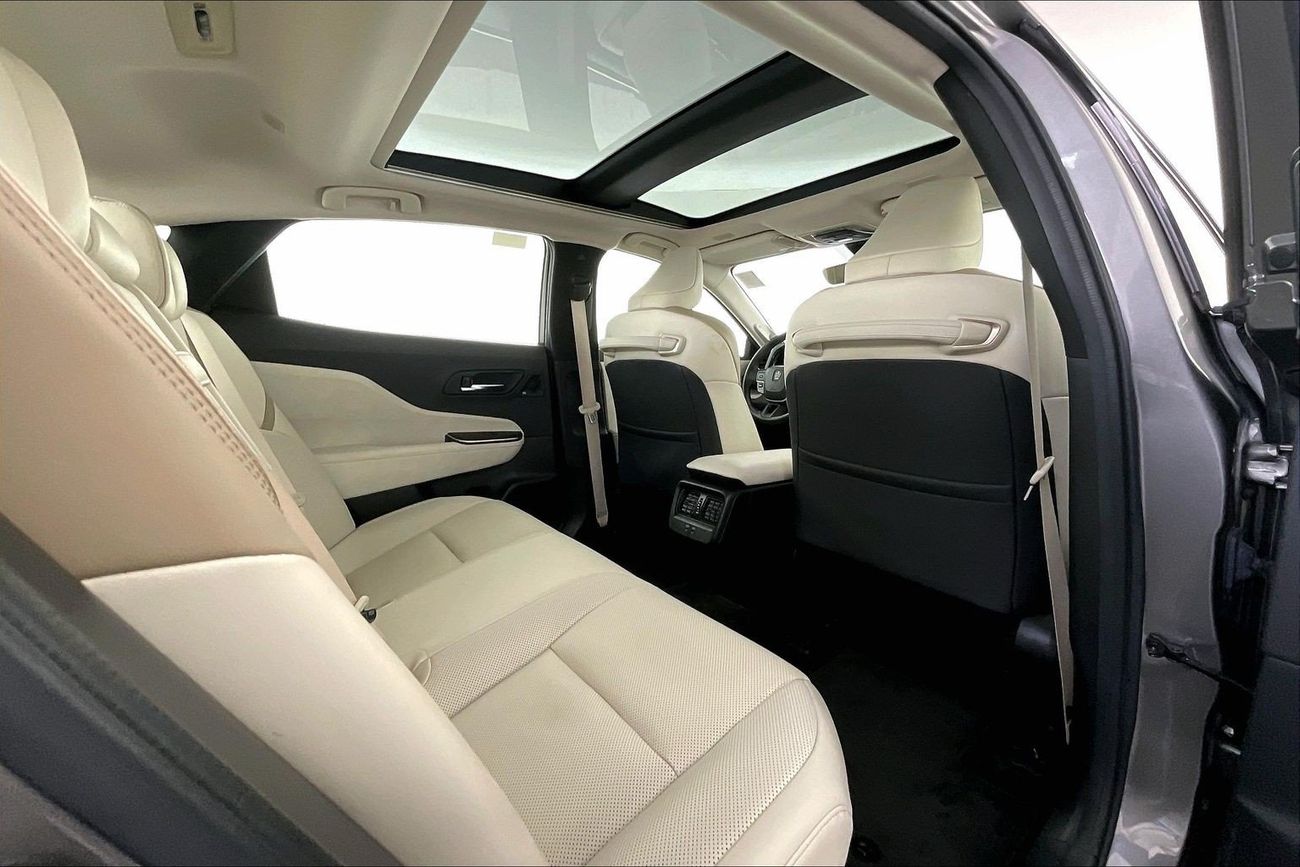 Toyota Crown Platinum | National Day Celebration | Guaranteed Warranty | 0 Down Payment