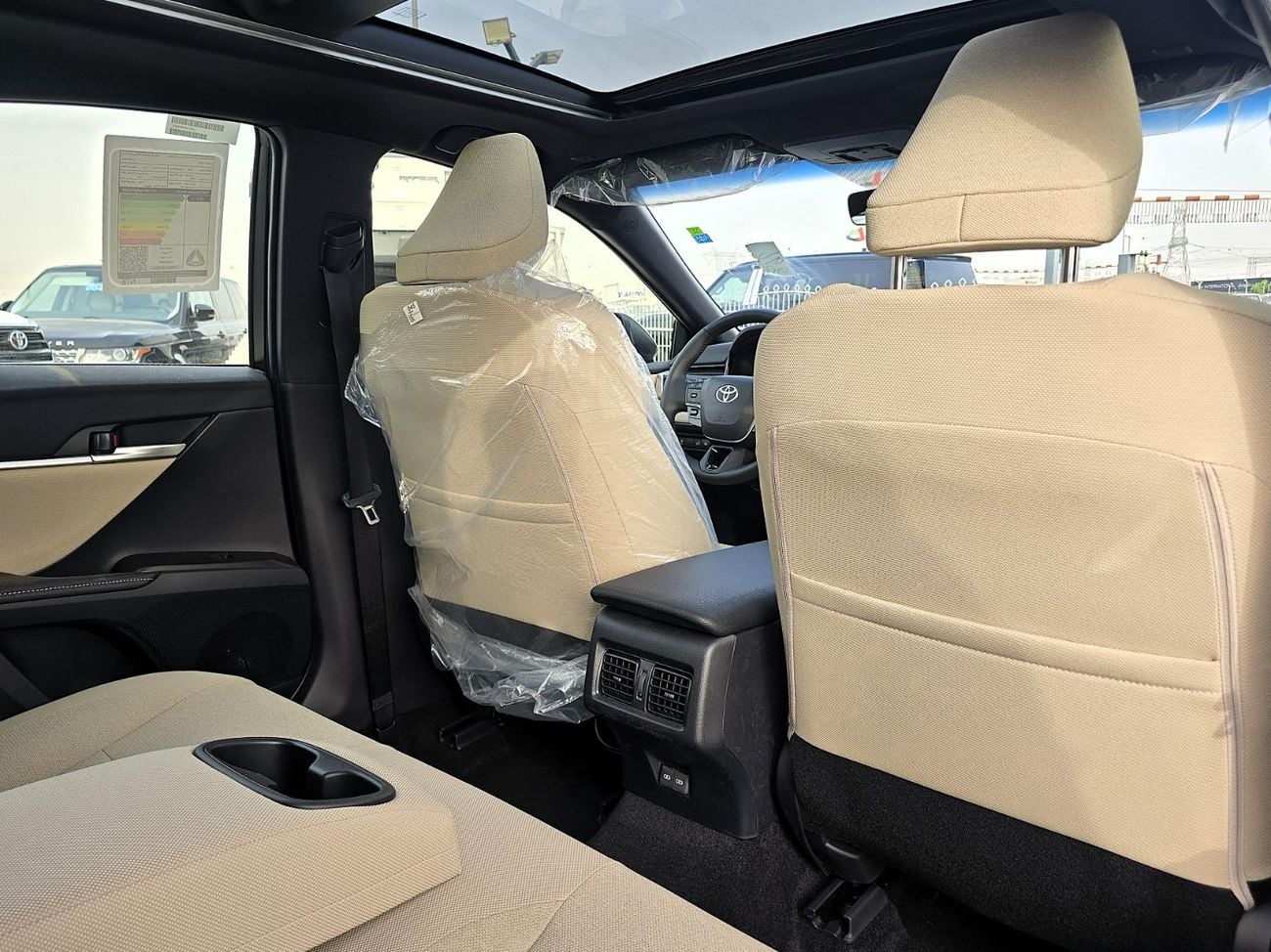 Toyota Camry Toyota Camry LE 2.5L Hybrid A/T FWD Sedan GCC Silver color 2026 model