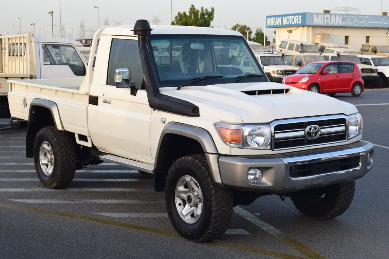 Toyota Land Cruiser Pick Up 2021 TOYOTA LAND CRUISER SINGLE CABIN LX V8