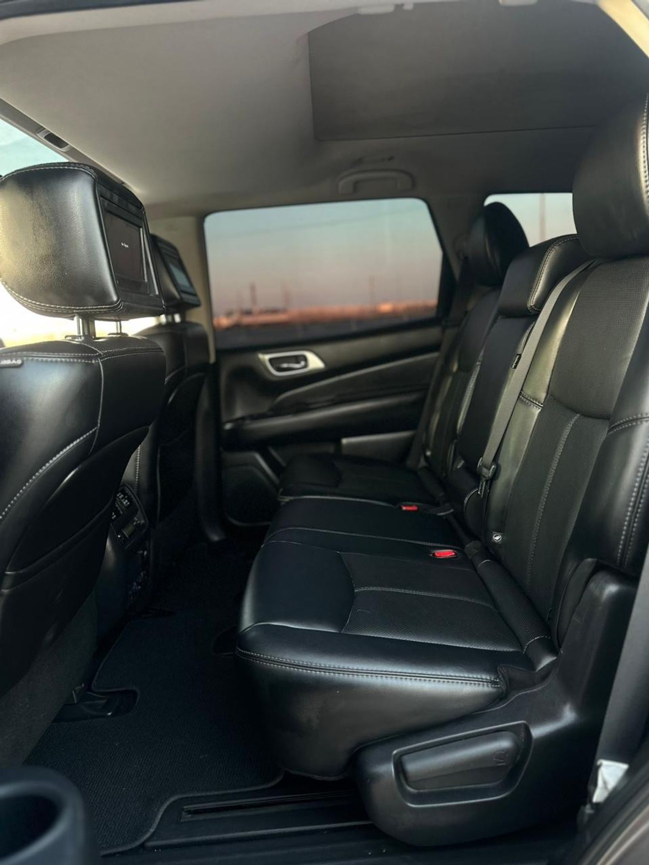 Nissan Pathfinder S