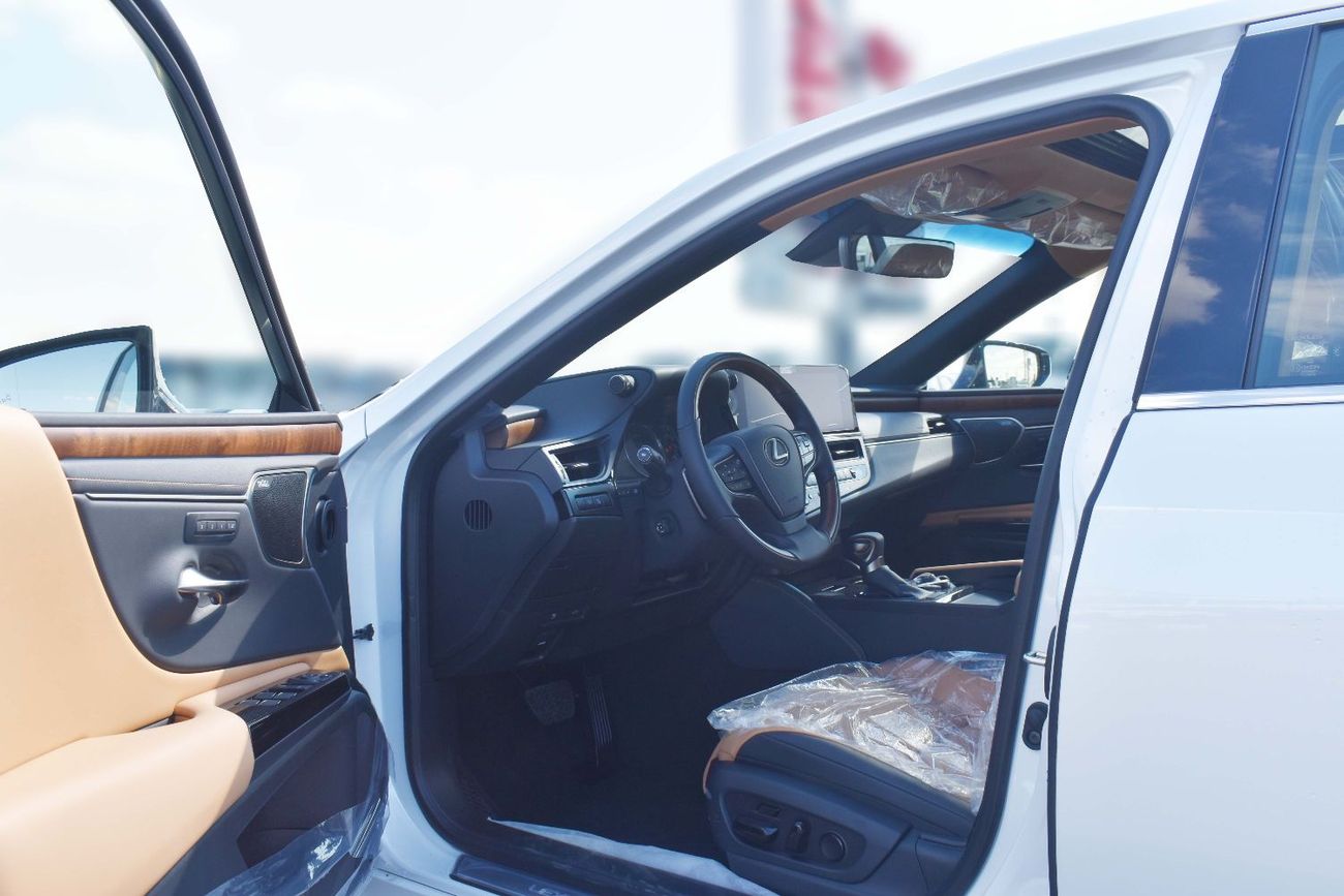 لكزس ES 350 2025 MODEL ES 350 3.5L  FULL ACC, GLASS ROOF (TILT&SLID)