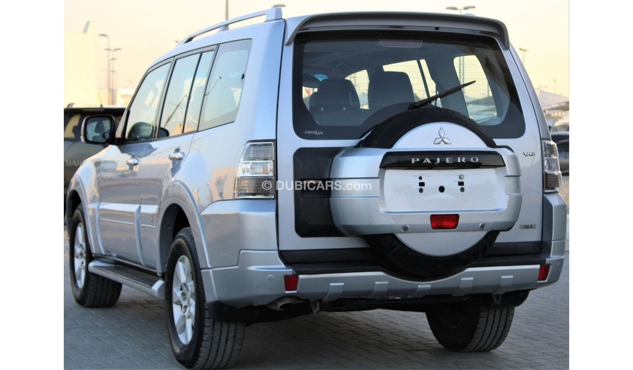 ميتسوبيشي باجيرو ميتسوبيشي باجيرو 2010 خليجي فل أوبشن بحالة ممتازة بدون حوادث نظيفه جدا من الداخل والخارج