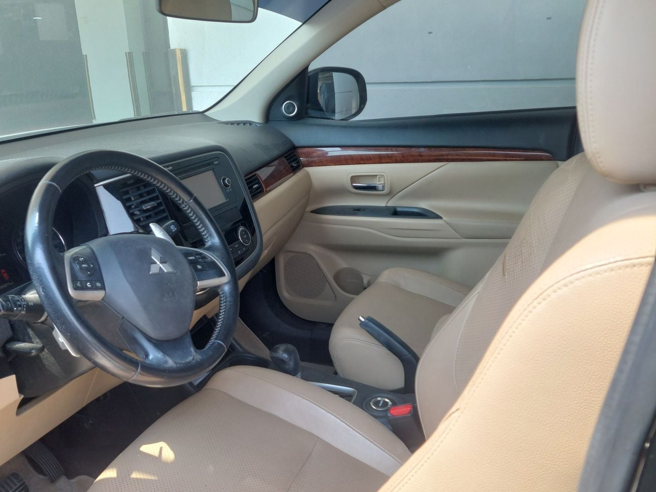 Mitsubishi Outlander