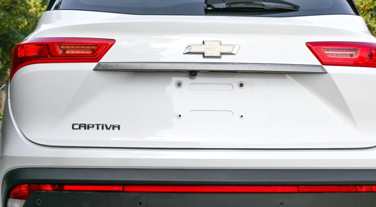 Chevrolet Captiva LT 1.5L (150 HP) (7 Seater) Chevrolet Captiva | 1.5 L 2023 | Original Paint GCC Accident-Free In Exc