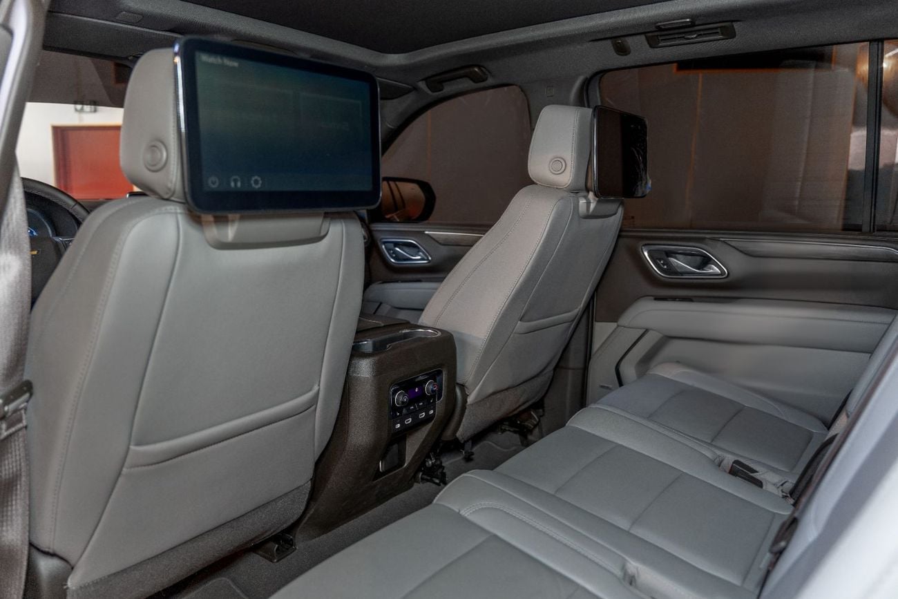 Chevrolet Suburban LT GCC | Full Size Luxury SUV