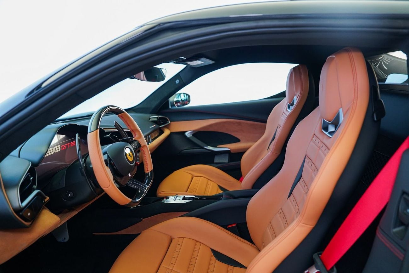 فيراري 296 GTB GTB 3.0T V6 PHEV