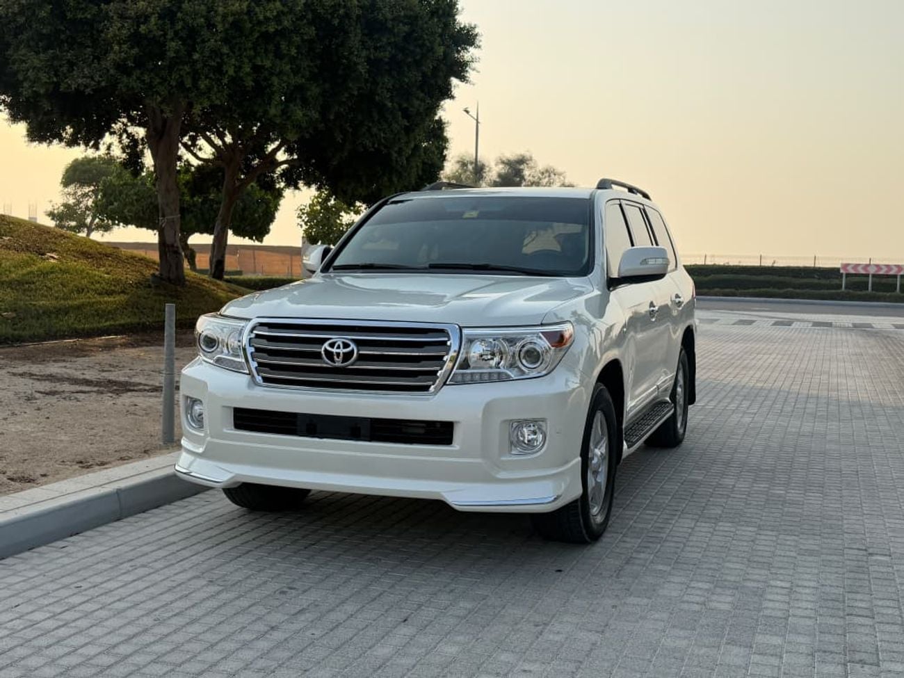 Toyota Land Cruiser VXR