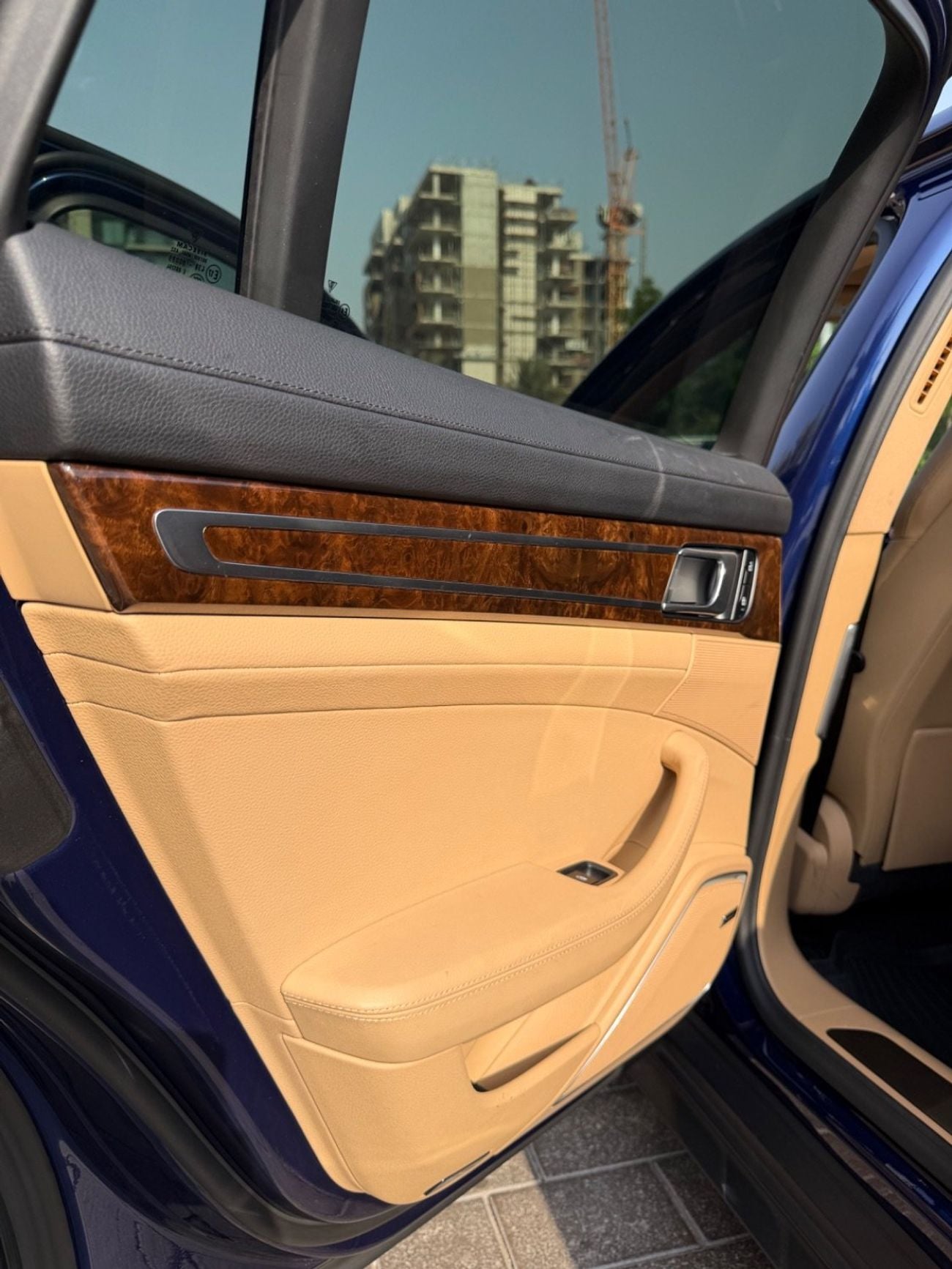 Porsche Panamera 4 E HYBRID PLATINUM EDITION