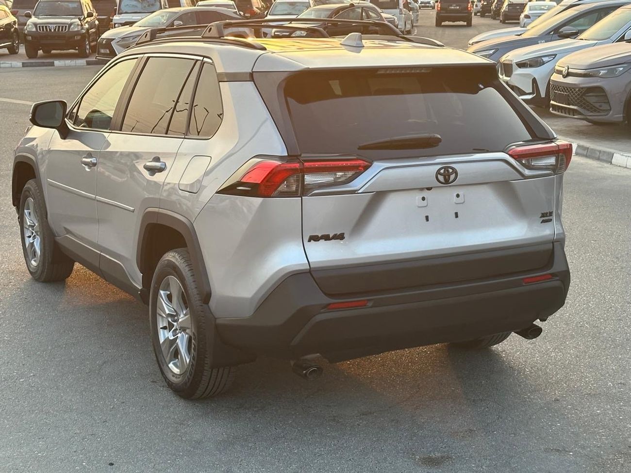 Toyota RAV4 RAV4 xle 4x4 AWD Full option