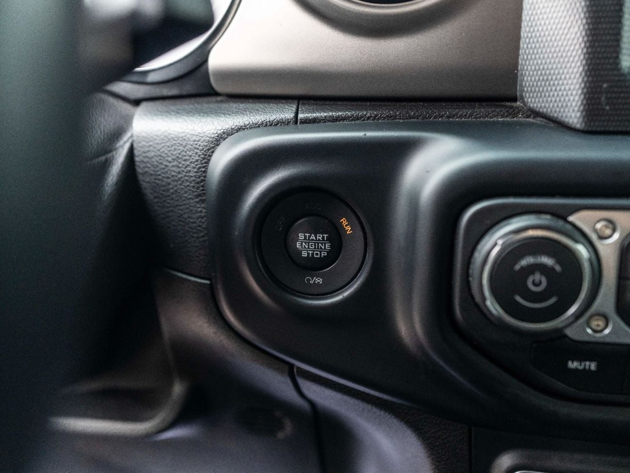 جيب رانجلر Unlimited Sport 3.6L A/T