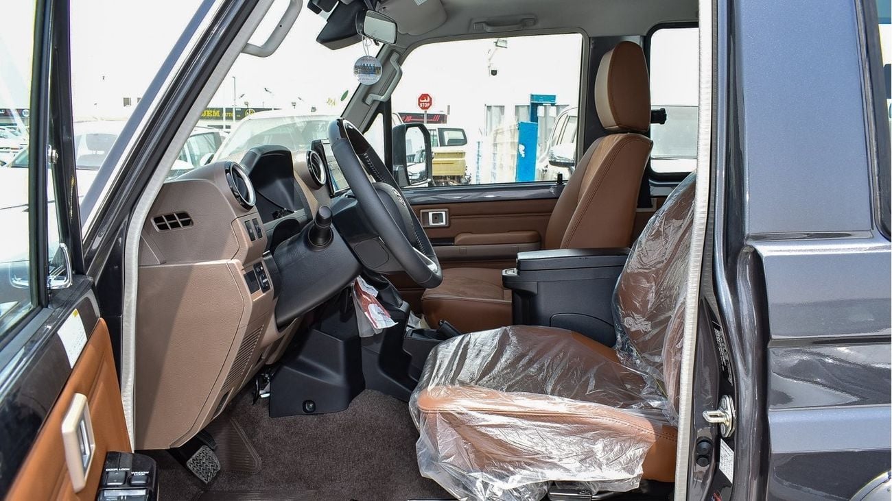 Toyota Land Cruiser 70 4.0L V6 A/T