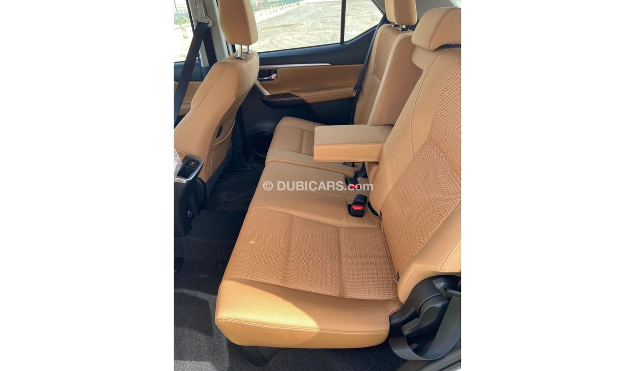Toyota Fortuner TOYOTA FORTUNER 2.8L DSL  4/4 FULL OPTION 2023