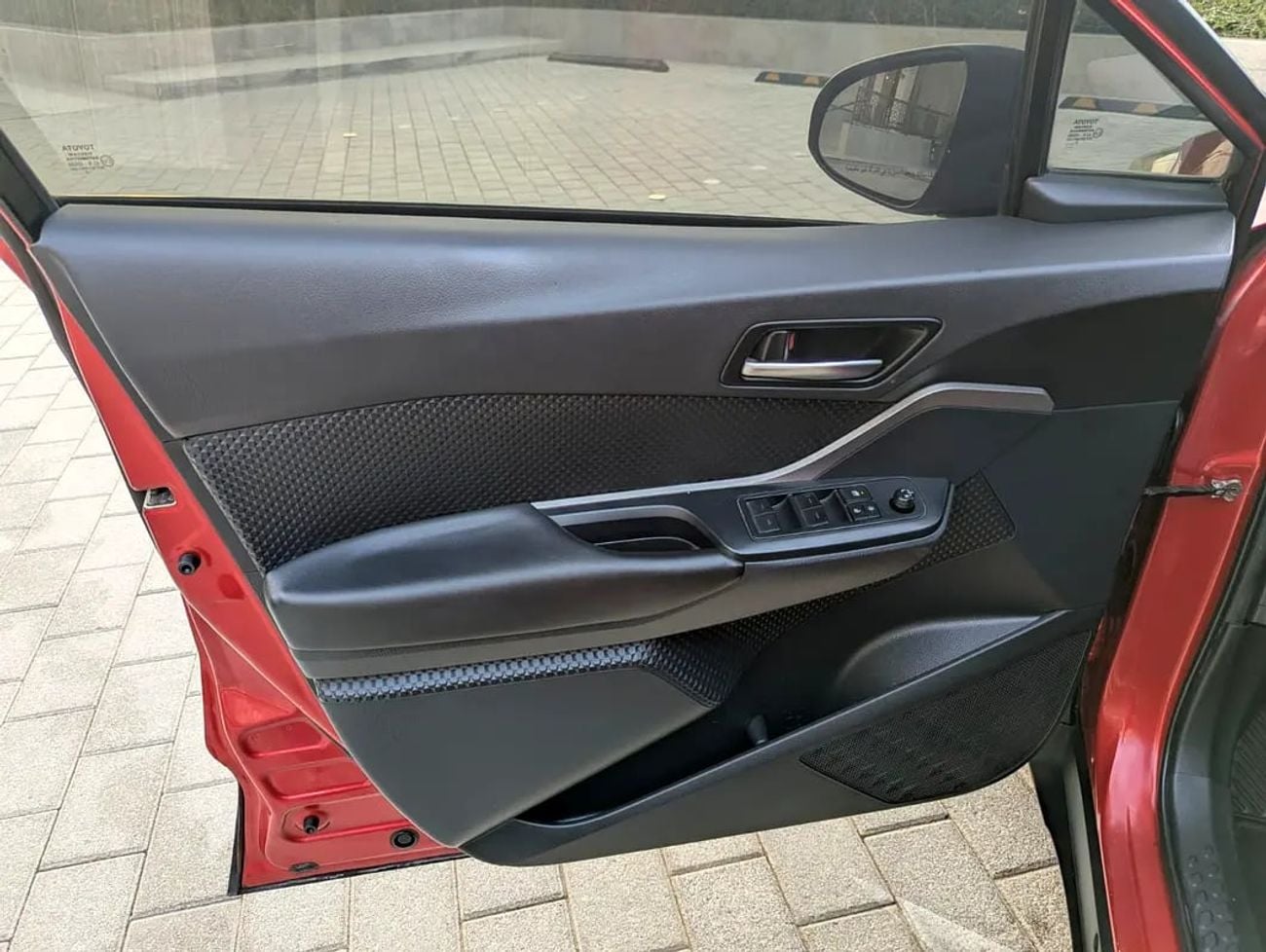 Toyota C-HR GX Hybrid 2020 Interior and Exterior Excellent Condition