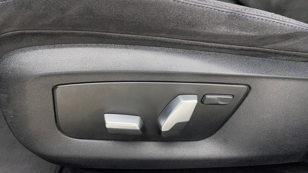 بي أم دبليو 520i M SPORT 2 | بدون دفعة مقدمة | اختبار القيادة في المنزل