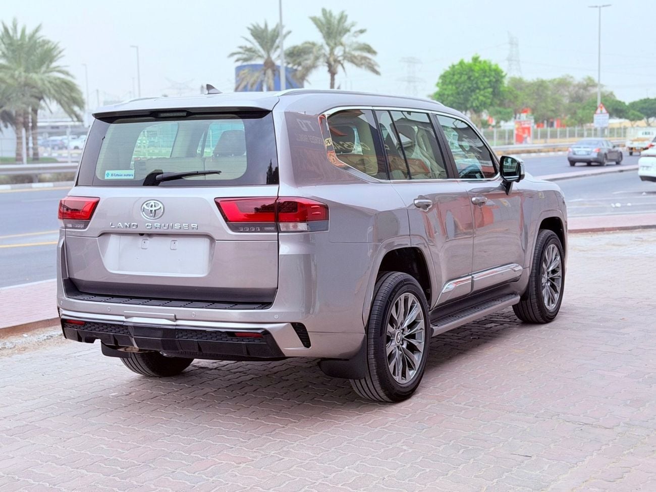 تويوتا لاند كروزر GXR 2022 V6 full option Top the range petrol