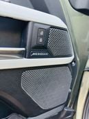 Land Rover Defender P300 110 2.0L (5 Seater)