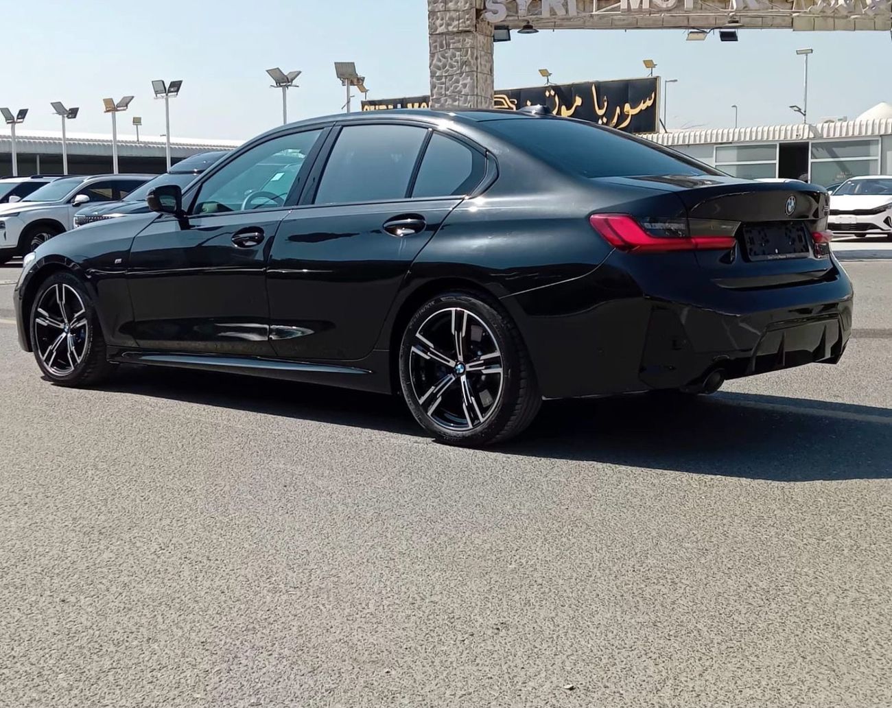 بي أم دبليو 320  بي ام دبليو 320i