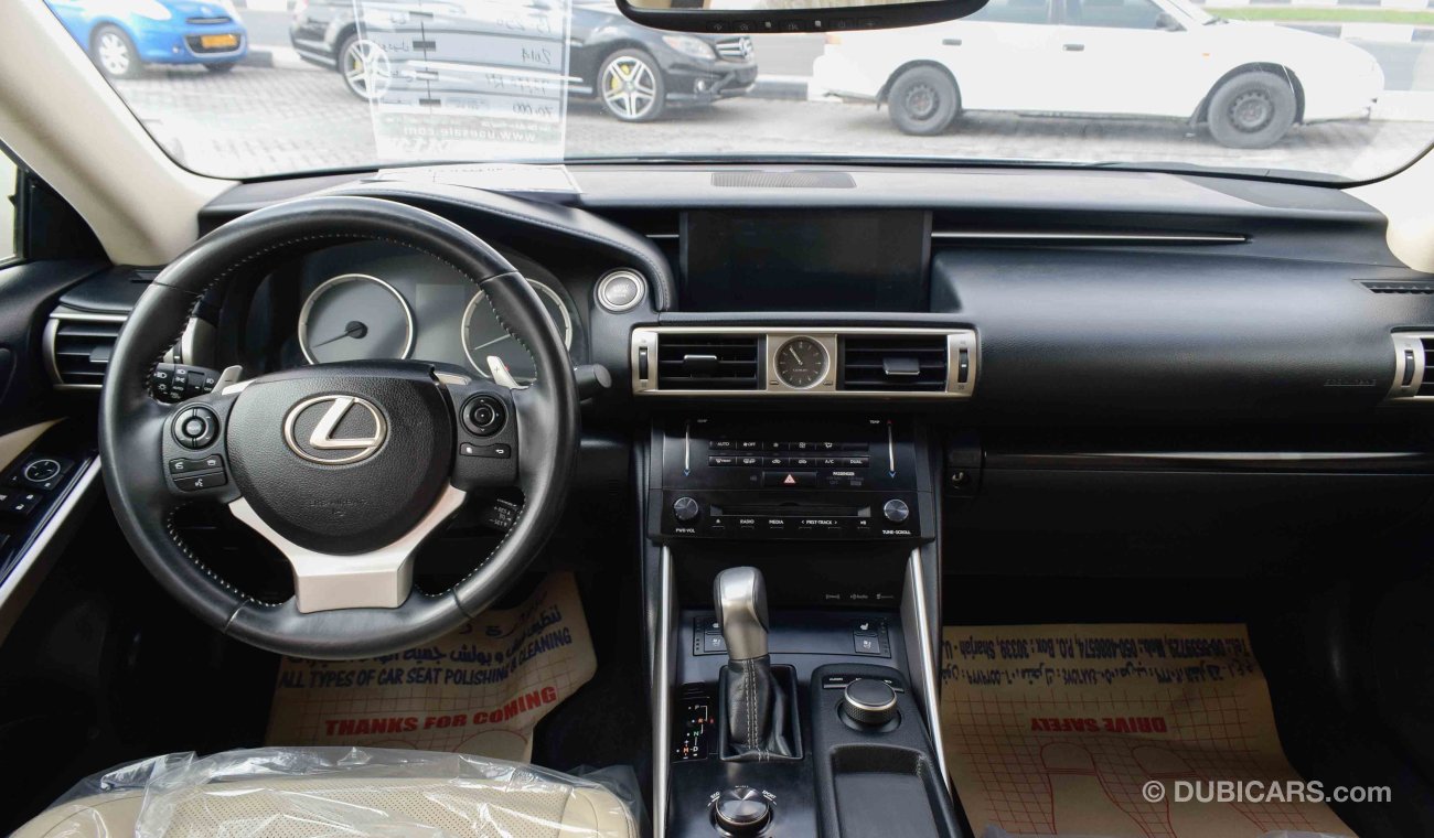 Lexus IS250