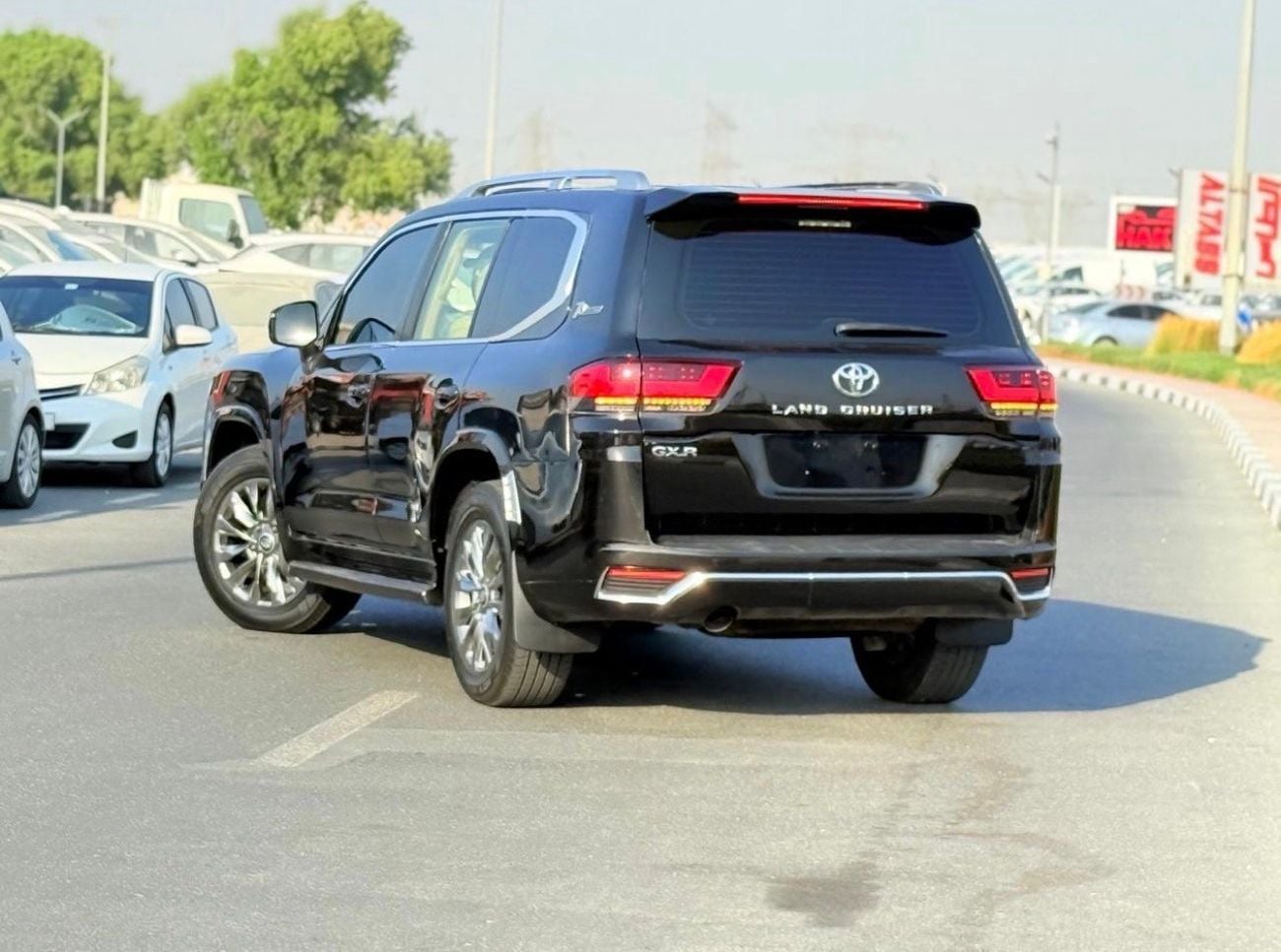 تويوتا لاند كروزر GXR Toyota landcuriser V6 Years 2017 full upgrade inside and outside 2025 full option 4.0 L petrol