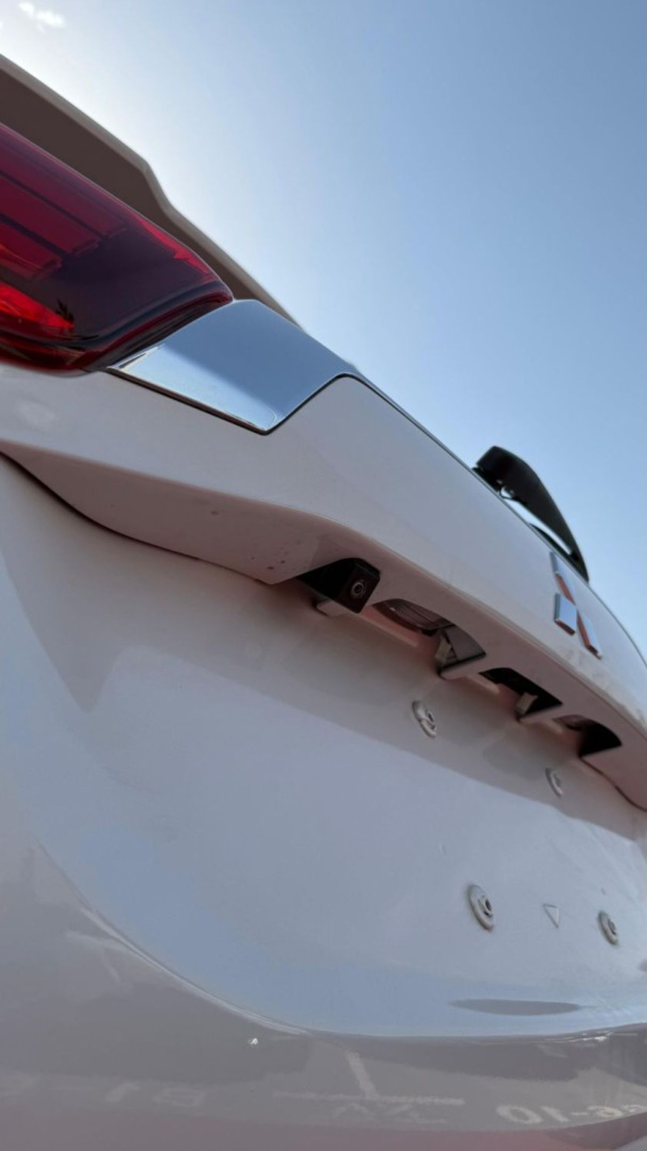 ميتسوبيشي آوتلاندر 2.0