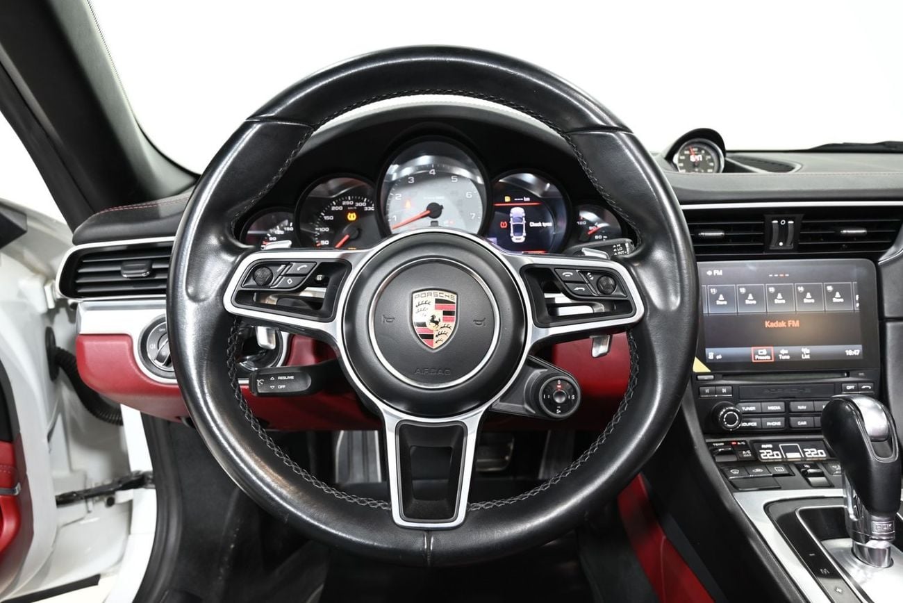 Porsche 911 CARRERA 4S 2017 Porsche 911 Carrera 4S, Full Service History, Excellent Condition, GCC