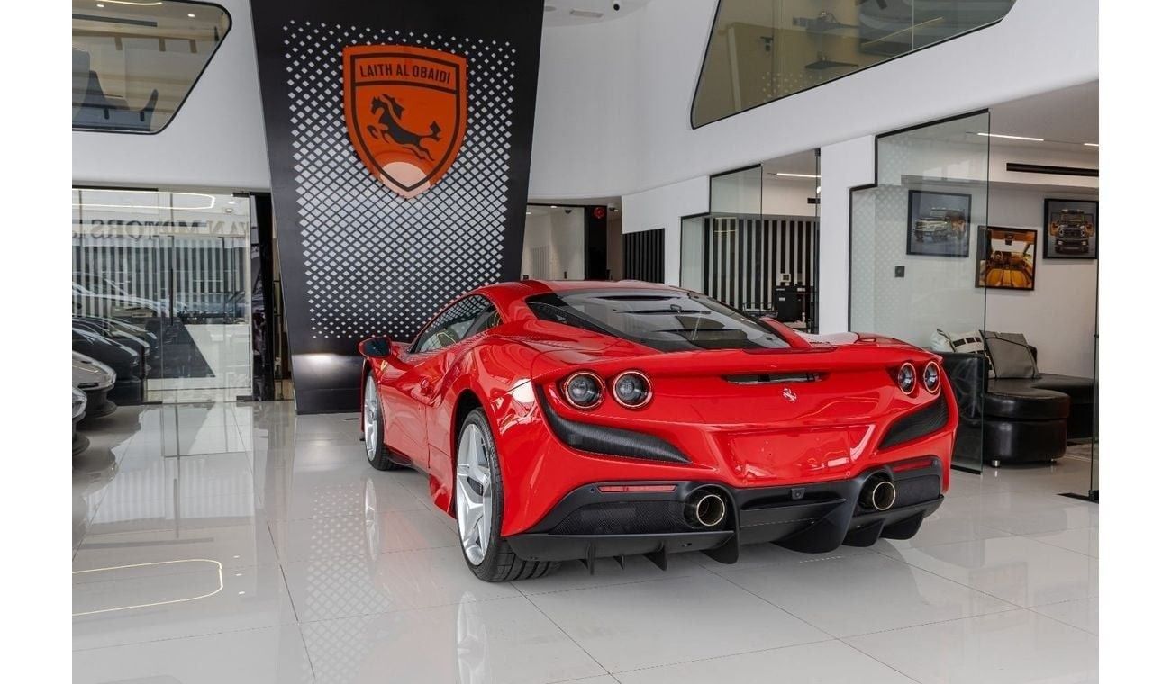 فيراري F8 تريبوتو 3.9T V8 Ferrari F8 Tributo 3.9L | Fully Carbon Fiber Interior and Exterior | 2021 | Agency Warranty