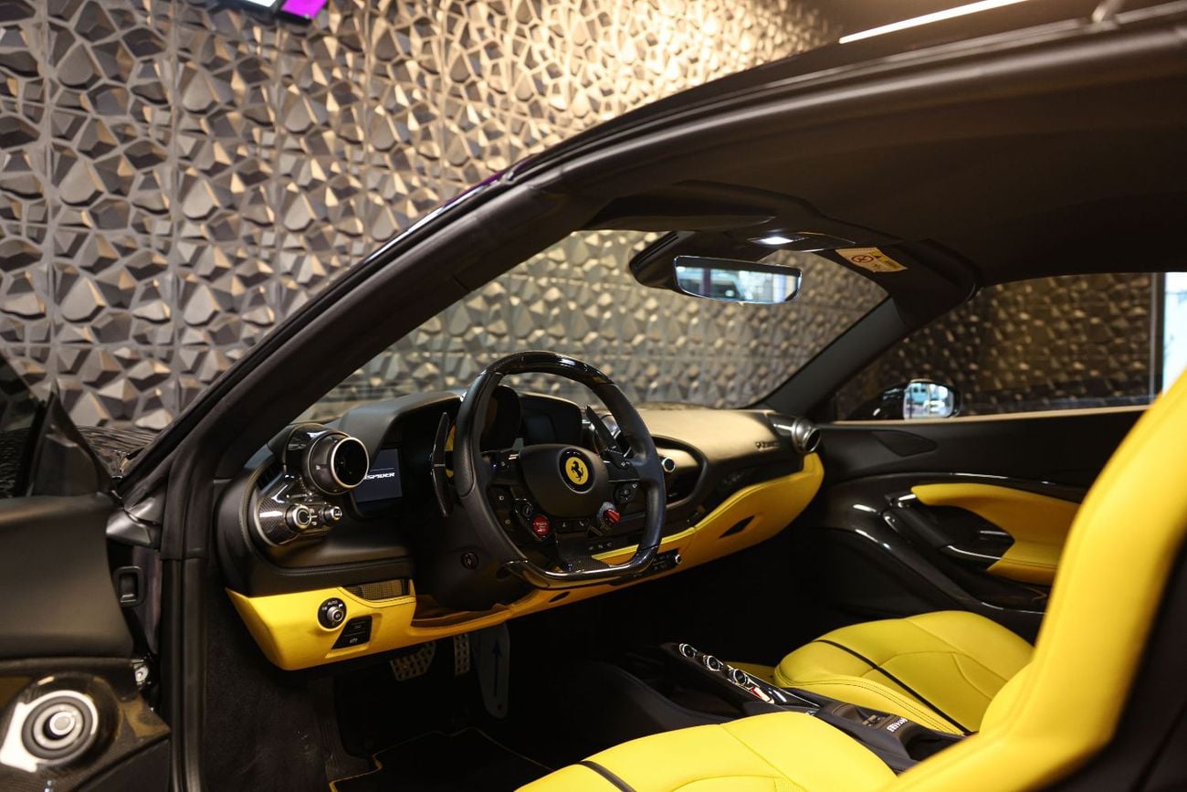 Ferrari F8 Spider Ferrari F8 Spider 2021
