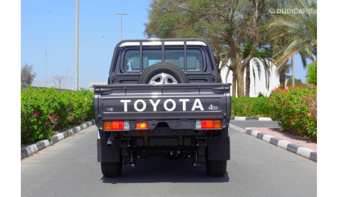 Toyota Land Cruiser Pick Up 4.5L V8 DIESEL DLX MANUAL TRANSMISSION