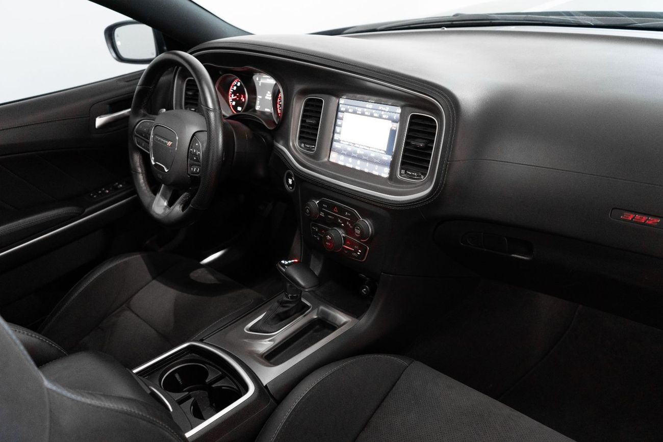 Dodge Charger SRT 392